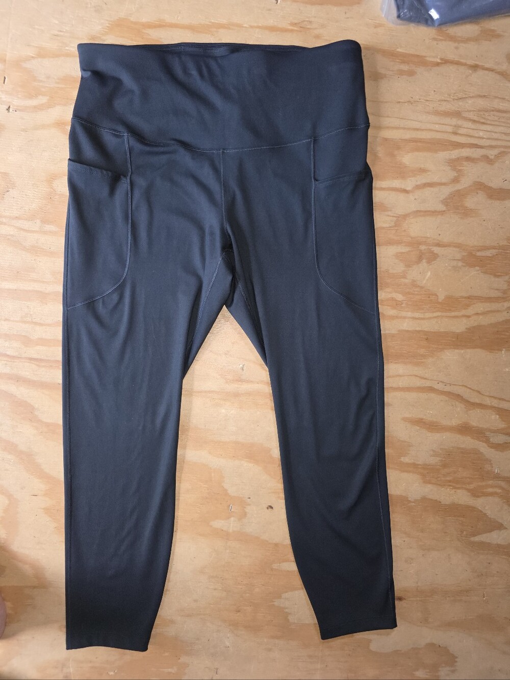 NIKE DRI-FIT, High-Rise Black Active Capri Leggings #YLEG22 - Picture 3 of 12